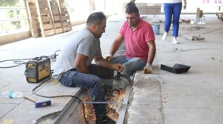 Cumhuriyet Pazaryeri Baştan Sona Yenilendi