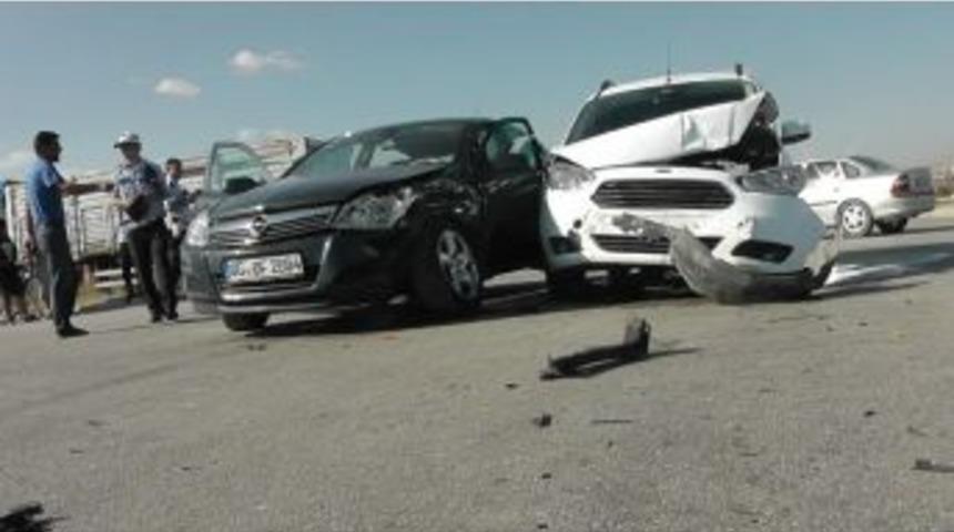 Kulu&rsquo;da Trafik Kazası: 5 Yaralı