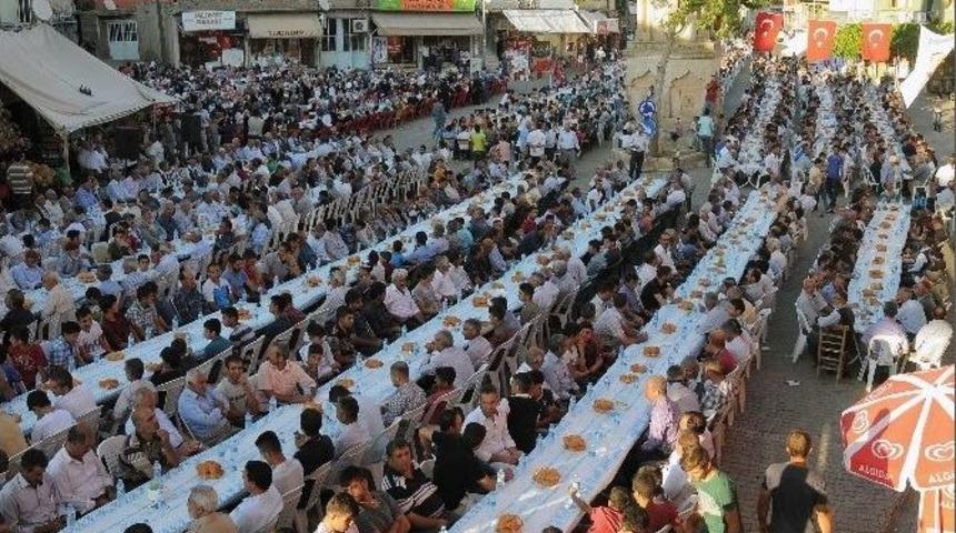 &Ccedil;elikhan Belediyesi 15 Temmuz Şehitleri İ&ccedil;in Mevlit Okuttu
