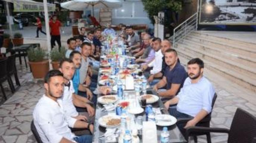 Başkan Acar &Uuml;lk&uuml; Ocakları Başkanları İle Bir Araya Geldi