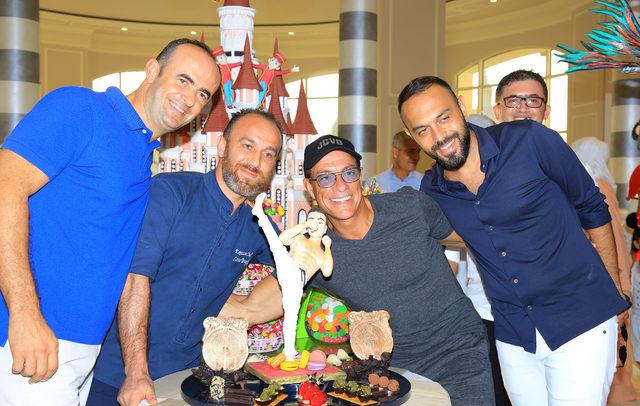 Jean- Claude Van Damme,  Hyper Coaster a bindi 3