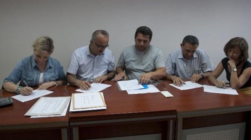 Alikahya Kapalı Pazar İhalesi Yapıldı