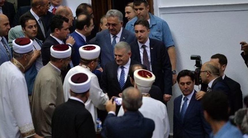 Başbakan Yıldırım, Ter&ouml;rist Başı Fethullah G&uuml;len Ve Darbecilere İlişkin Net Konuştu