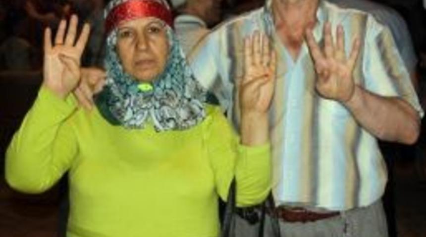 Savaştan Ka&ccedil;tı, Darbeyle Sarsıldı