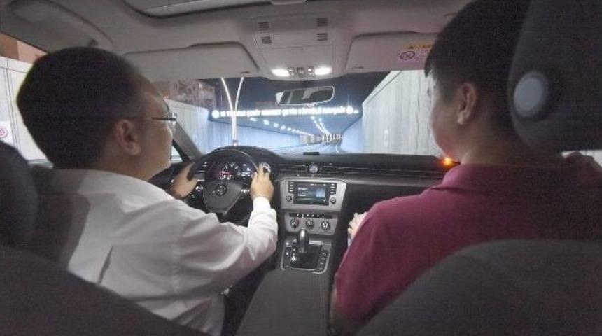 Uşak&rsquo;ta 15 Temmuz Şehit Mehmet &Ccedil;etin K&ouml;pr&uuml;l&uuml; Kavşağı Hizmete A&ccedil;ıldı