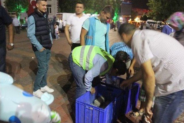 Cumhuriyet Meydanı ’gelincik Tarlası’ Gibi