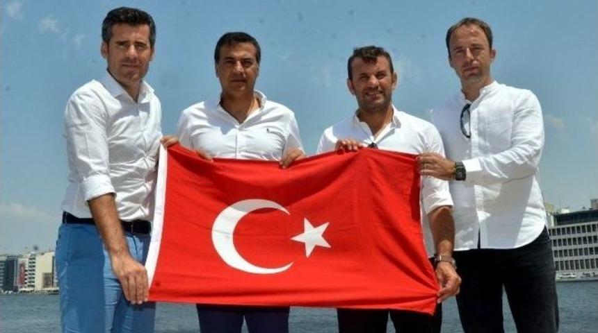 &ldquo;demokrasi&rdquo; İ&ccedil;in Kırmızı-beyaz