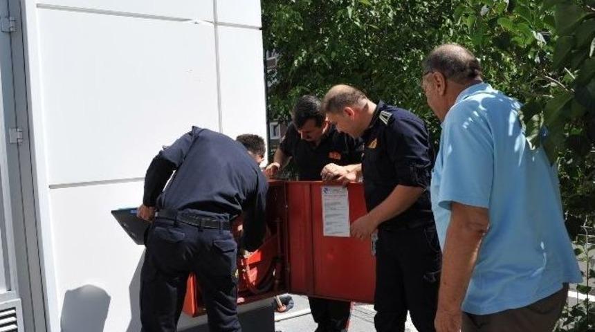 Boz&uuml;y&uuml;k&rsquo;teki Akaryakıt İstasyonlarında Yangın Denetimi