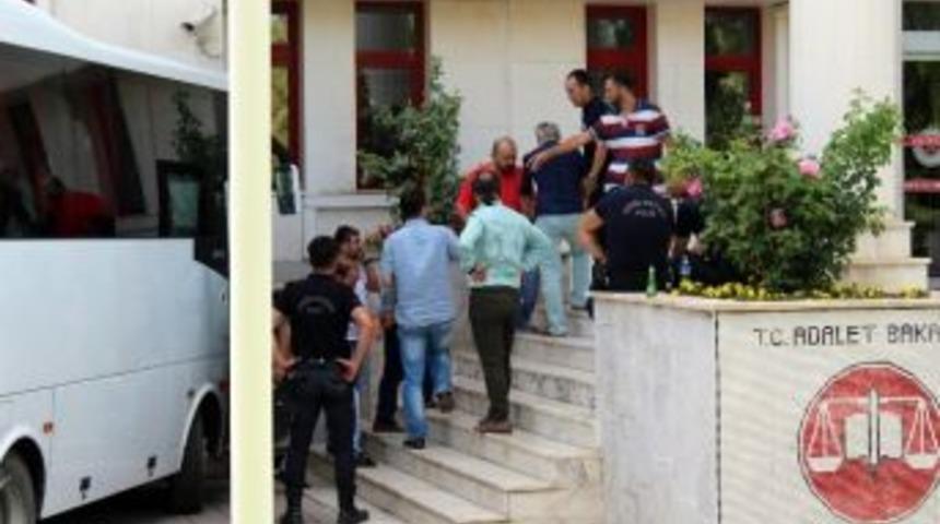 Afyonkahisar&rsquo;daki Fet&ouml; Operasyonunda 14 Kişi Tutuklandı