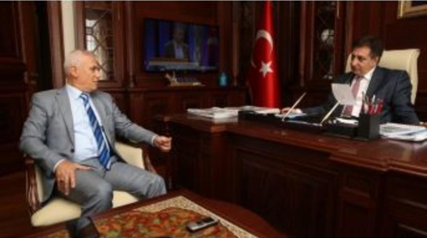 Başkan Bozbey, Vali K&uuml;&ccedil;&uuml;k&rsquo;e Misi Ve G&ouml;lyazı Projelerini Anlattı