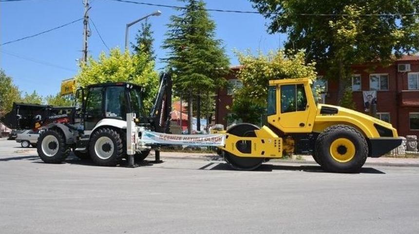 Seyitgazi Belediyesi 2 Adet Yeni İş Makinesi Daha Aldı