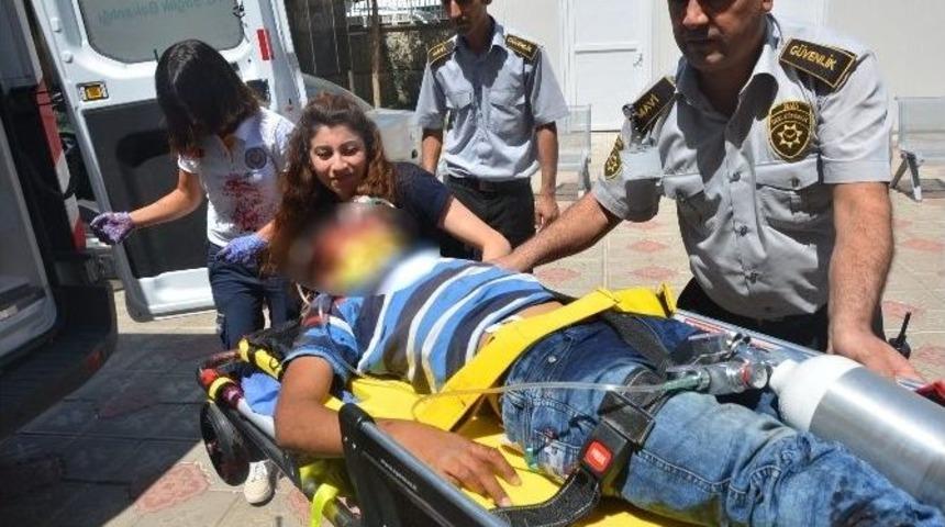 Otomobil İle Bisiklet &Ccedil;arpıştı: 2 Yaralı