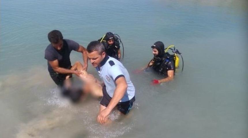 Arkadaşlarıyla Y&uuml;zme Yarışı Yaparken Boğuldu