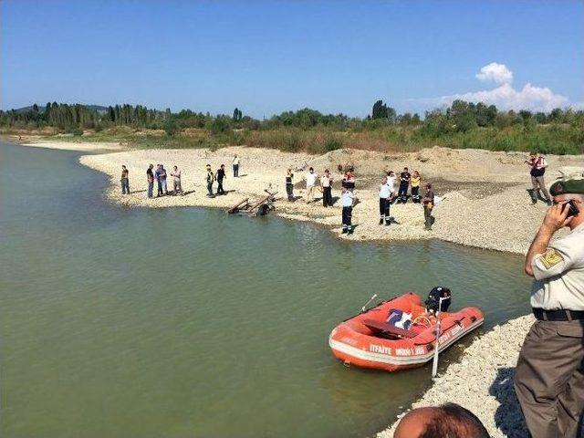 14 Yaşındaki Çocuk Nehirde Kayboldu