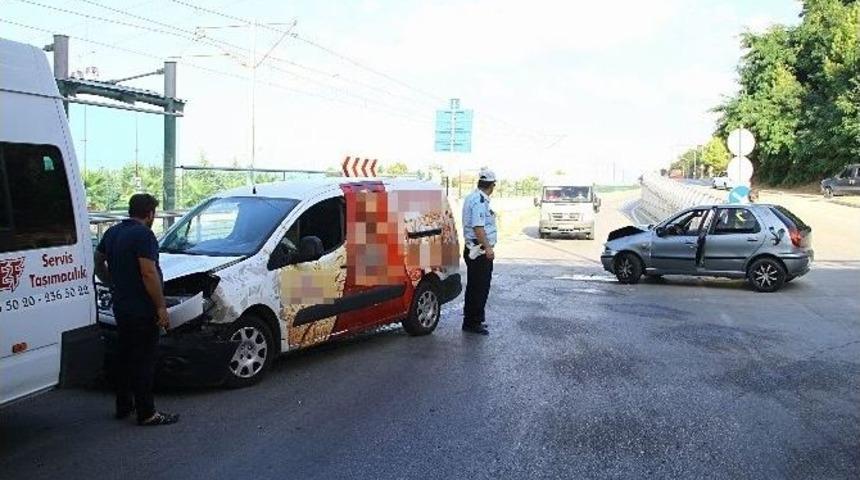 Samsun&rsquo;da Trafik Kazası: 2 Yaralı