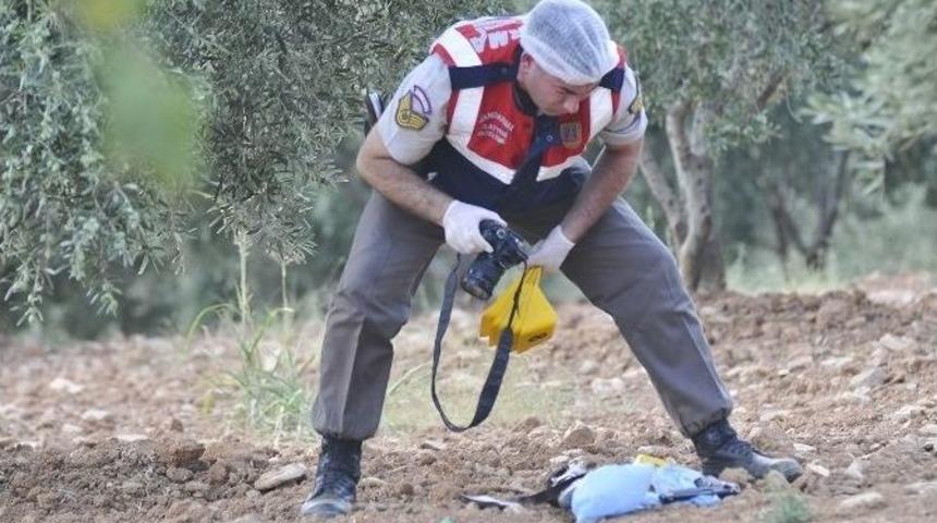 Cezaevi Firarisi &Ouml;nce Eşini Vurdu Sonra Kendini