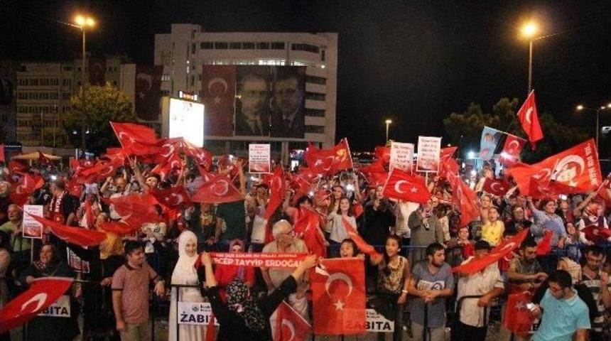 Samsun&rsquo;da Demokrasi N&ouml;betine Devam