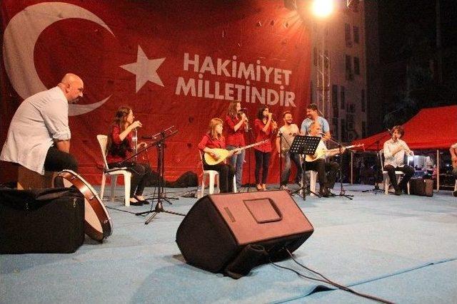 Samsun’da Demokrasi Nöbetine Devam