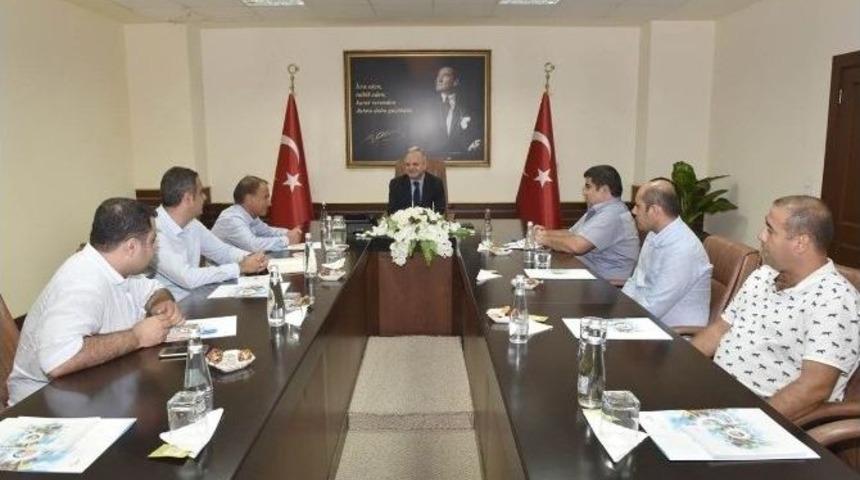 Vali &Ccedil;akacak&rsquo;a Milli İradeye Destek Ziyaretleri S&uuml;r&uuml;yor