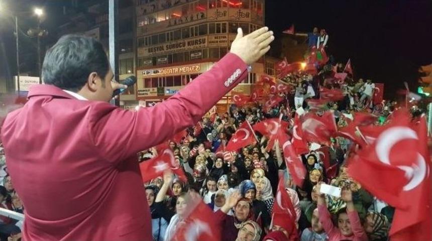 Van&rsquo;da Demokrasi N&ouml;beti Devam Ediyor