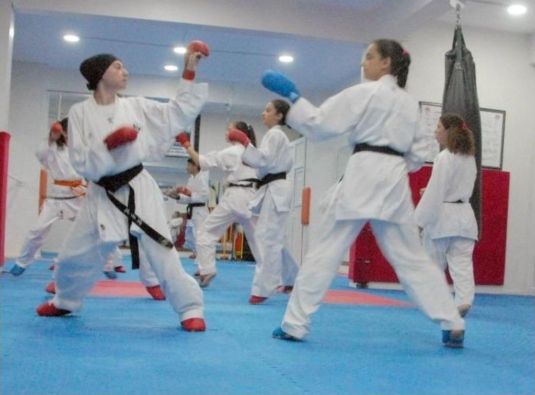 Diyarbakırlı Karateciler G&ouml;z&uuml;n&uuml; 2020 Olimpiyatlarına Dikti