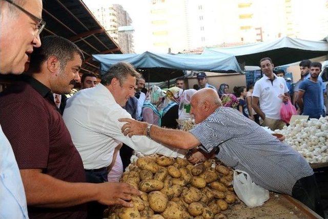 Başkan Palancıoğlu’dan Pazar Esnafına Ziyaret