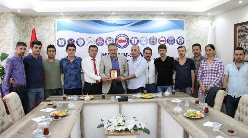 Sağlık Sen&rsquo;e Teşekk&uuml;r Plaketi