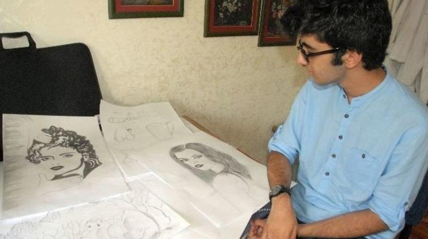 Y&uuml;zde 87&rsquo;lik G&ouml;rme Kaybı Resim &Ccedil;izmesine Engel Olmuyor