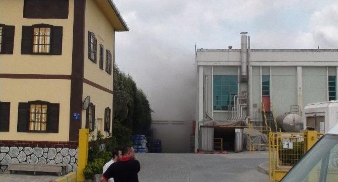 Tuzla&rsquo;da Fabrika Yangını