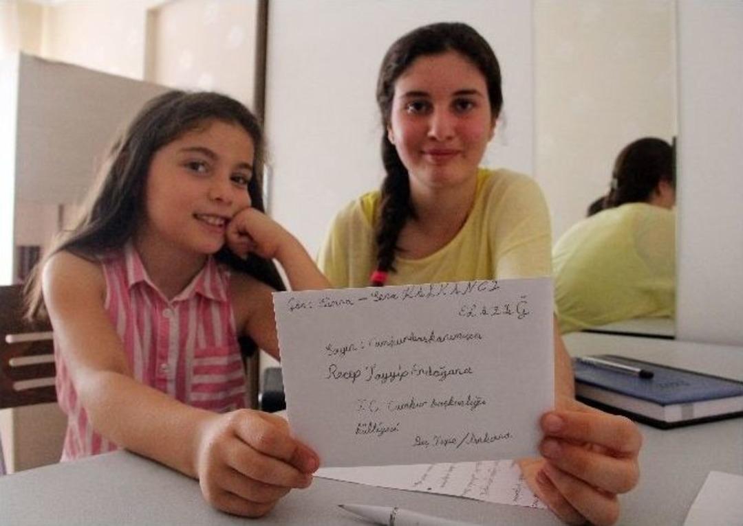 İki Kız Kardeş, Cumhurbaşkanı Erdoğan&rsquo;a Şiir Yazdı