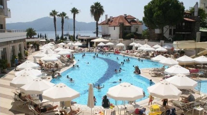 Kamuda İzin Yasağının Kalkması Turizmcileri Sevindirdi