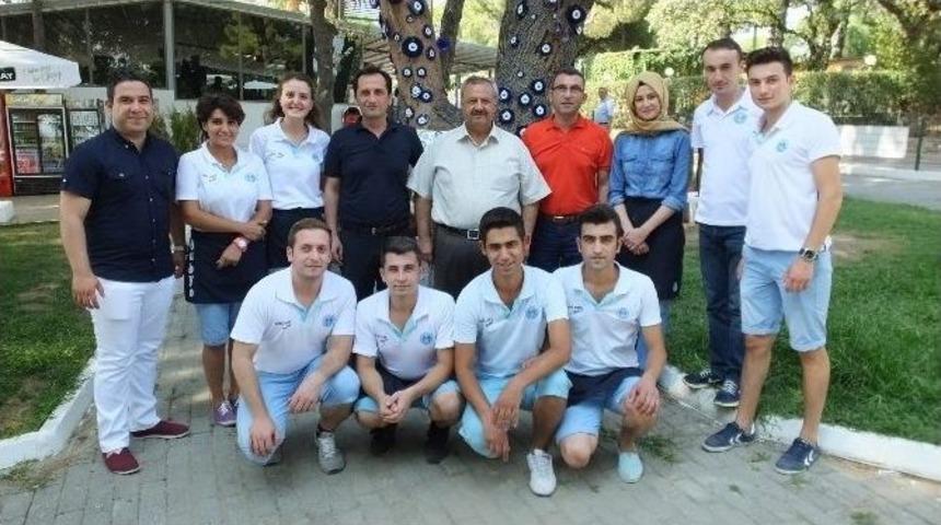 Burhaniye&rsquo;de Kamp&uuml;s Sahil Kafe Yoğun İlgi G&ouml;rd&uuml;