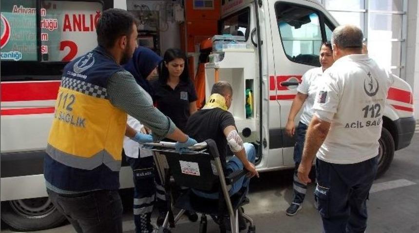 Otomobil İle Motosiklet &Ccedil;arpıştı: 1 Yaralı