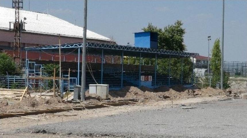 Yeşiltepe 1 Nolu Saha&rsquo;da Bakım Ve Yenileme &Ccedil;alışmaları S&uuml;r&uuml;yor