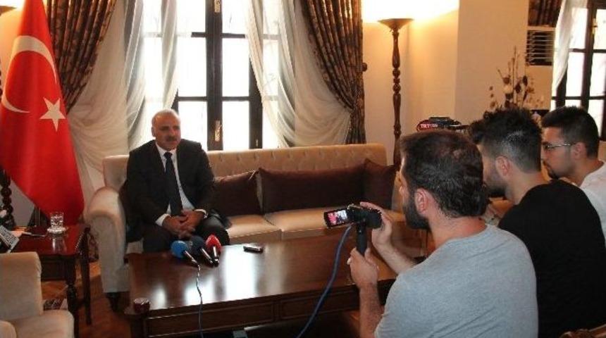 Elazığ’da Darbe Girişimini, Asker Ve Polis Birlikte Önledi