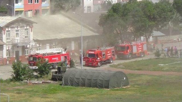 Kars 14. Mekanize Piyade Tugay Komutanlığında Yangın