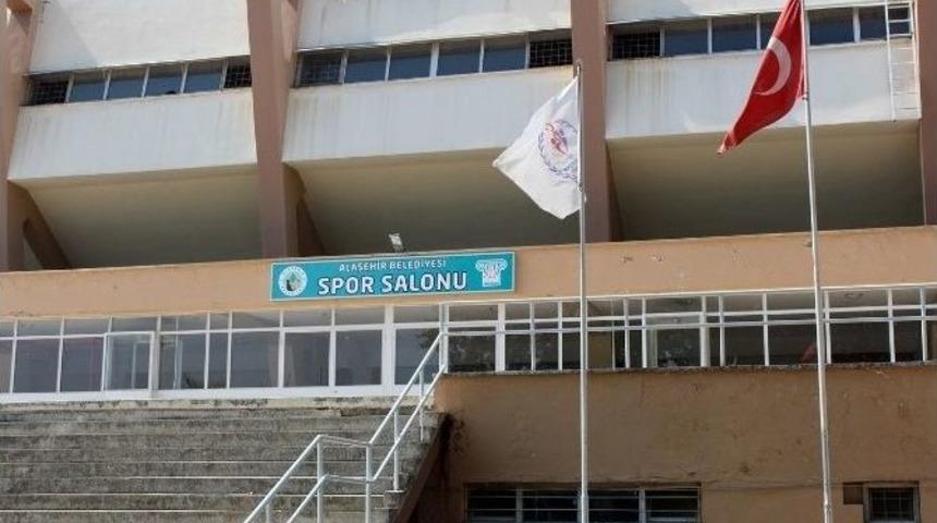 Alaşehir Belediyesi Kapalı Spor Salonuna Revizyon