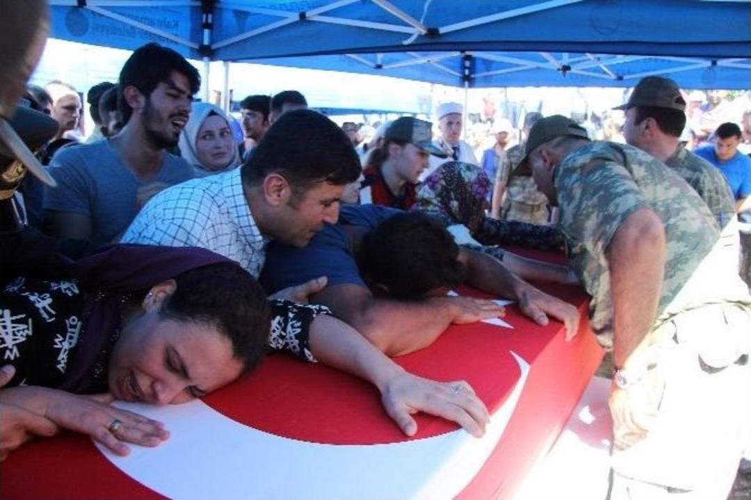 Şehidin Eşi &ldquo;aşkım Beni Bırakıp Nereye Gidiyorsun&rdquo; Diye Feryat Etti