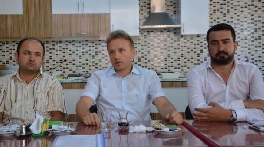 Korkuteli&rsquo;ndeki K&ouml;pek &Ouml;l&uuml;mleri