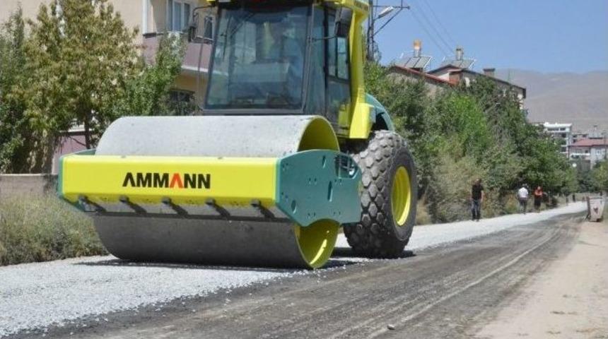 Tatvan&rsquo;da Yol Yapım &Ccedil;alışması