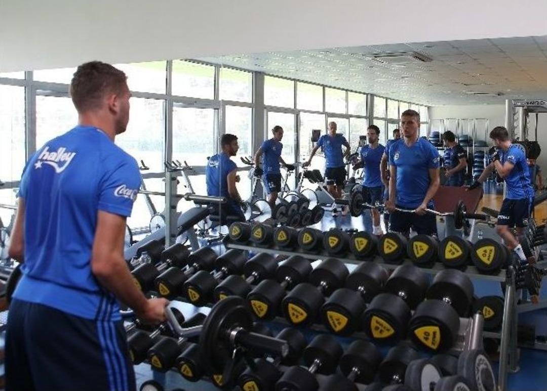 Fenerbah&ccedil;e, Grasshoppers Ma&ccedil;ı Hazırlıklarını S&uuml;rd&uuml;r&uuml;yor