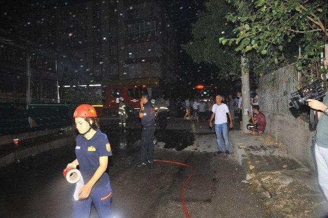 Manavda Çıkan Yangın Mahalleliyi Ayağa Kaldırdı