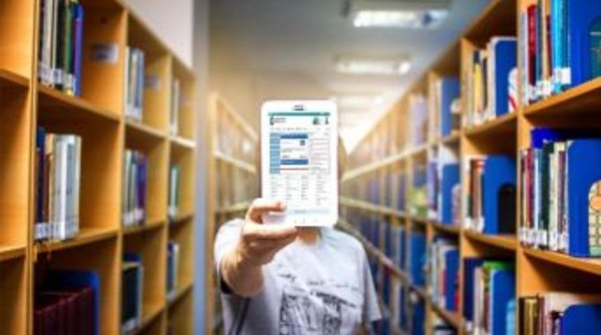 Uludağ &Uuml;niversitesi&rsquo;nde &rsquo;hiperkitap&rsquo; D&ouml;nemi