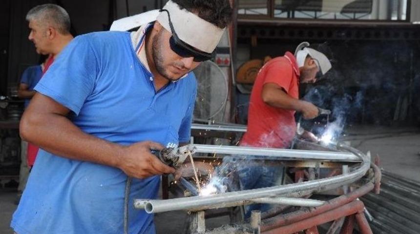 Sanayi Esnafının İşleri A&ccedil;ılmaya Başladı