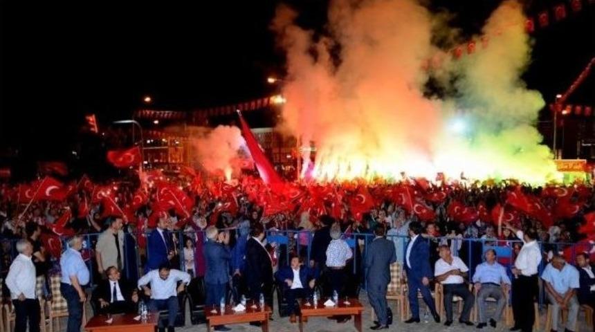 Erzincan Demokrasi N&ouml;betine Noktayı Koydu