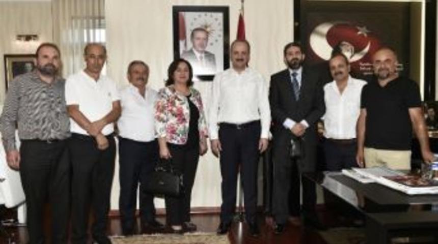 Mamaklı Kuaf&ouml;rlerden Akg&uuml;l&rsquo;e Demokrasi Teşekk&uuml;r&uuml;