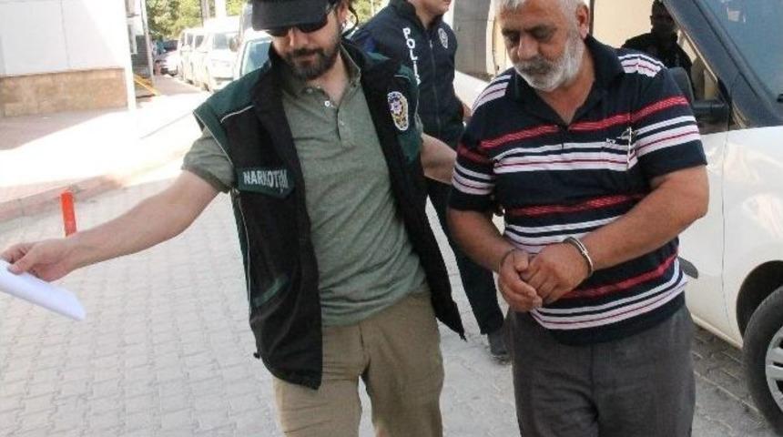 Elazığ&rsquo;da Derneğe Fet&ouml; Operasyonu, 8 Ş&uuml;pheli G&ouml;zaltına Alındı