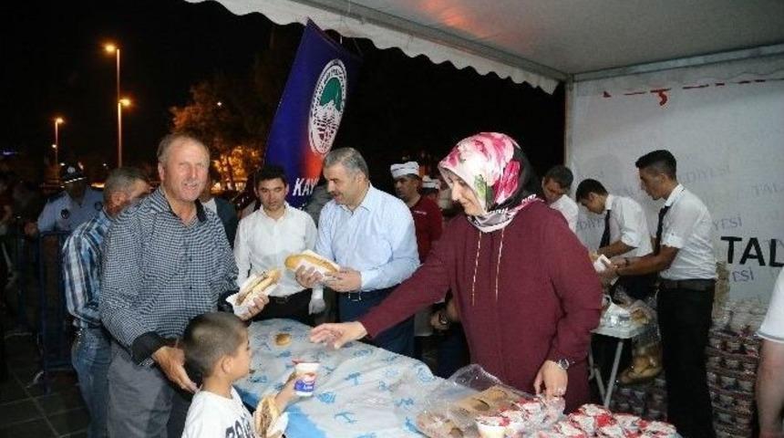 Demokrasi N&ouml;beti Sona Erdi