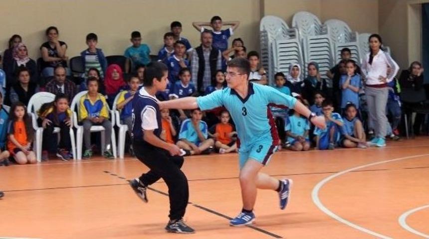 Geleneksel &Ccedil;ocuk Oyunları Turnuvası Başlıyor