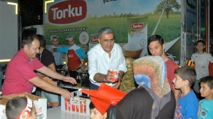 Torku, Demokrasi N&ouml;betindeki Vatandaşları Yalnız Bırakmadı